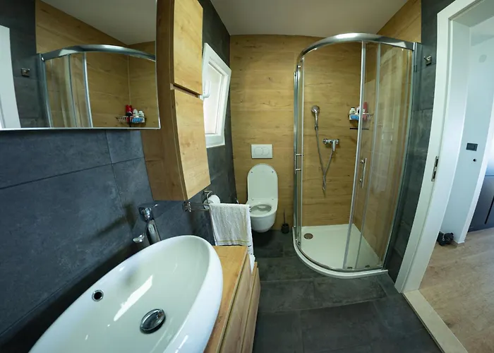 Apartment Fjaka