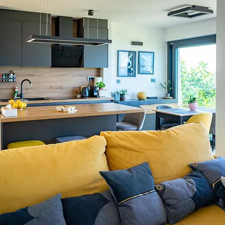 Apartment Fjaka
